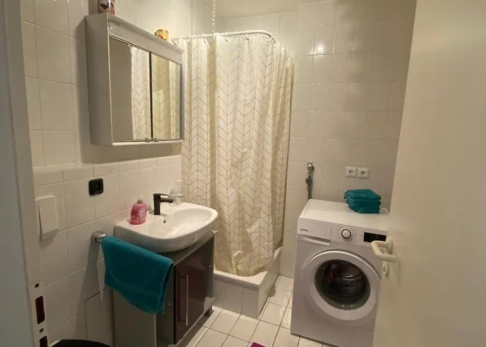 Attractive 2 South Of Munich Apartment Ottobrunn