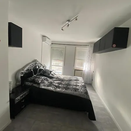 Apartment Attractive 2 South Of Munich
